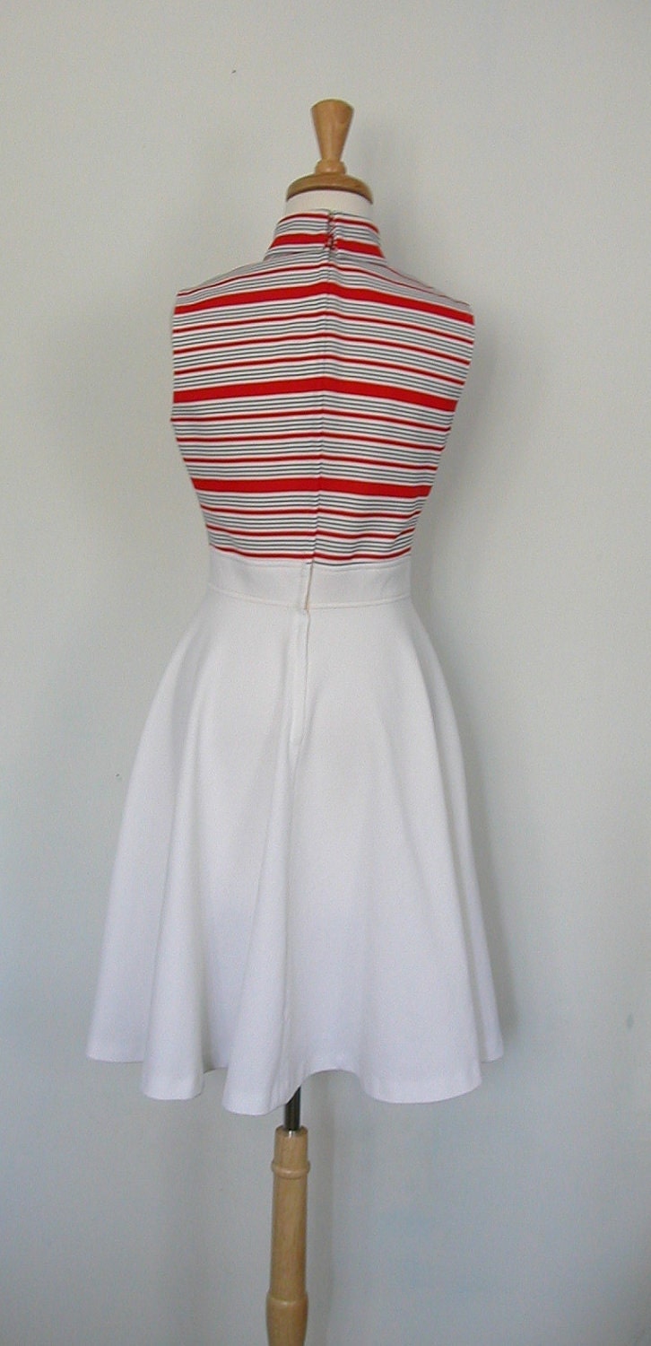 1970s Nautical Dress / 70s Dress / vintage shift dress / color block / red white blue / circle skirt / audrey hepburn / small medium