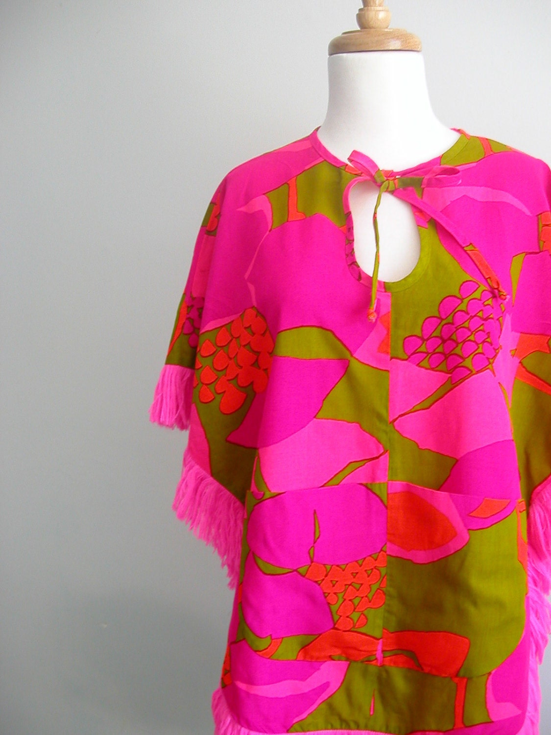 Swimsuit Cover Up / De Weese / vintage 60s pancho / fringe cape / keyhole shirt / one size