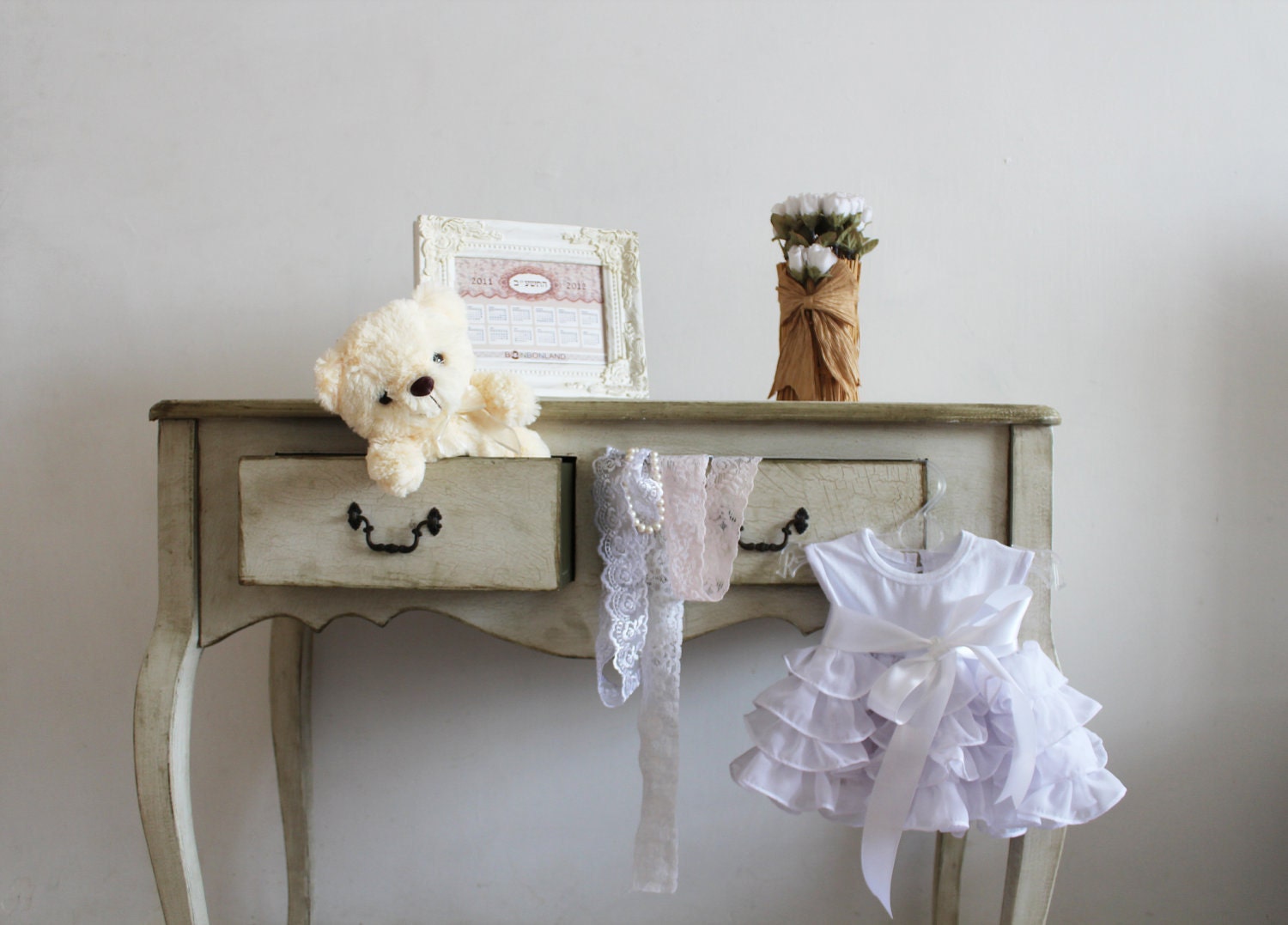 1st Birthday gentle white party dress photo prop glamour vintage style, size from NB to 2T