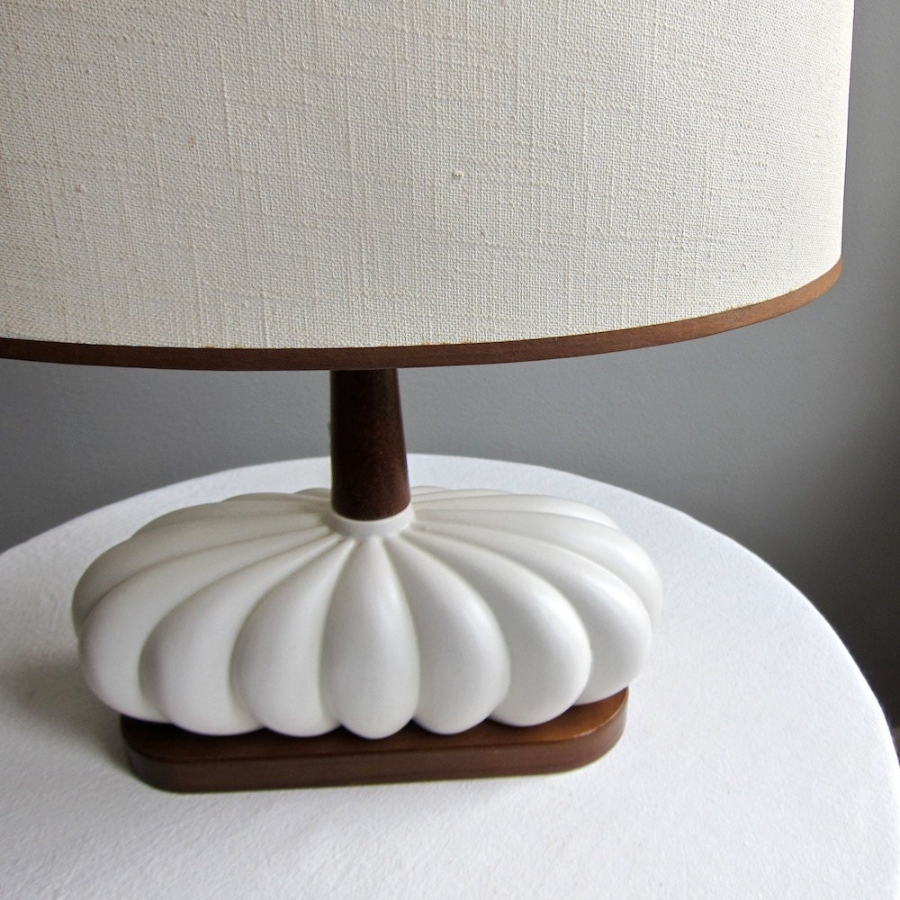 Mid Century Modern Table Lamp - White Ceramic and Walnut 1960s