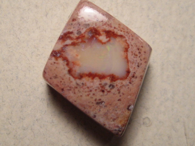 Mexican Boulder Opal cab ......... 19 x 13 x 7 mm ........................ 915
