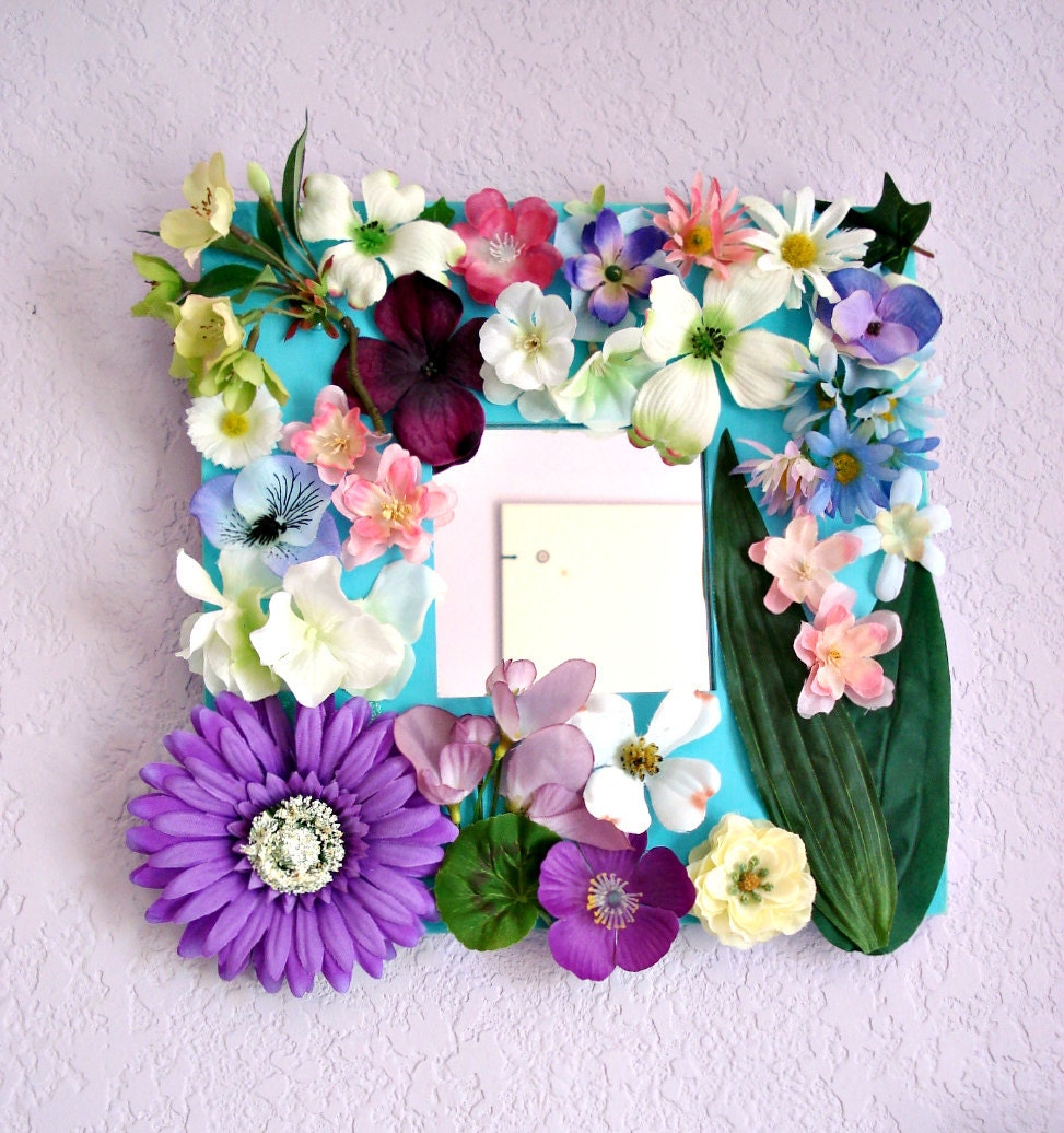 Wall Mirror with flowers by Lolailo