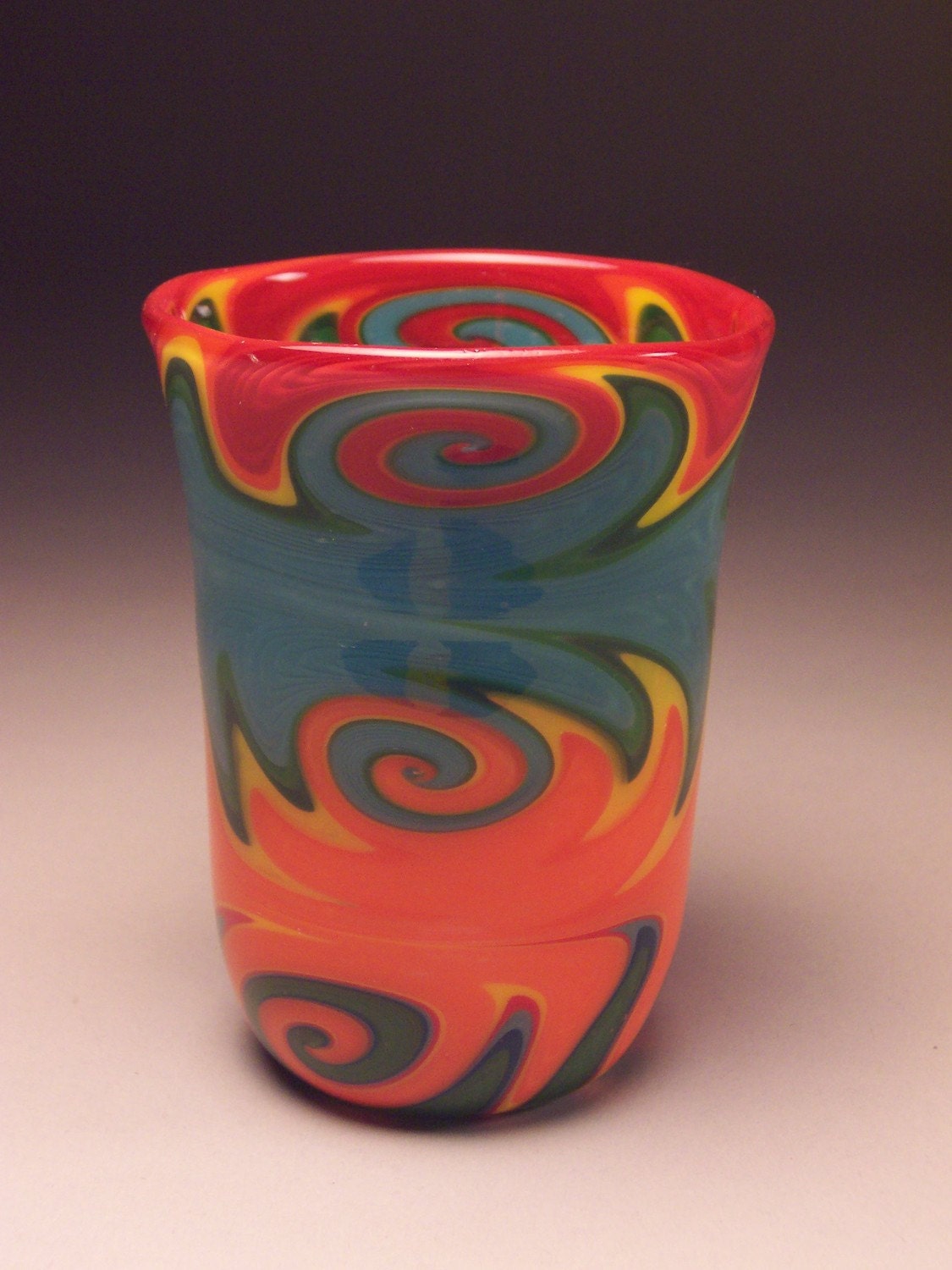 Hand Blown Borosilicate Glass Wigwag Reversal Cup Item C003