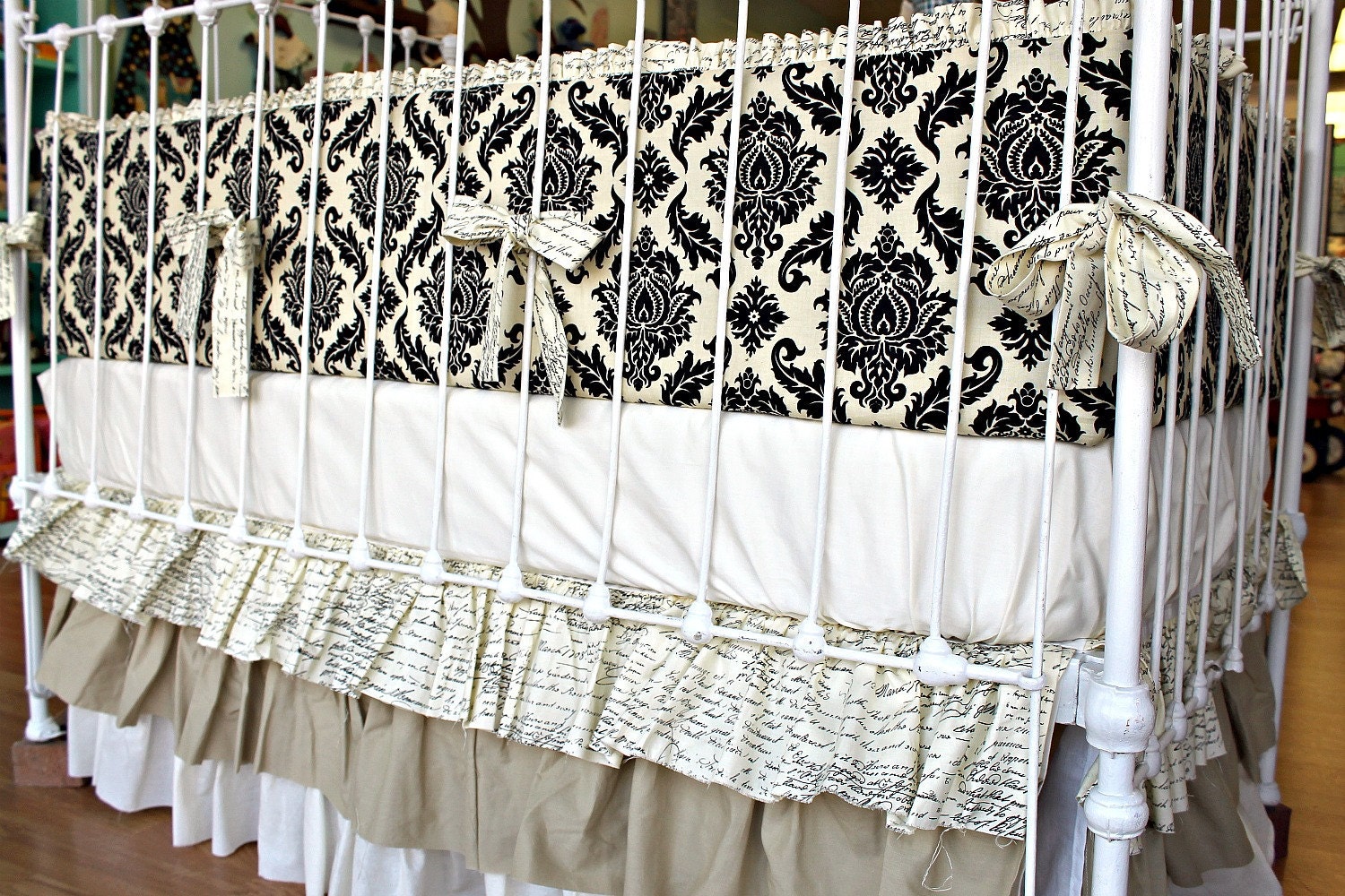 Shabby Chic Damask crib set