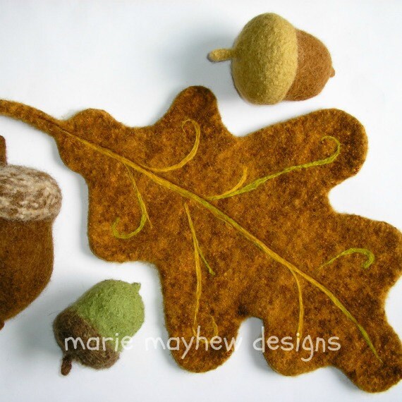 PATTERN-BOOKLET. A Knit & Felt Wool Acorn and Oak Leaf Pattern