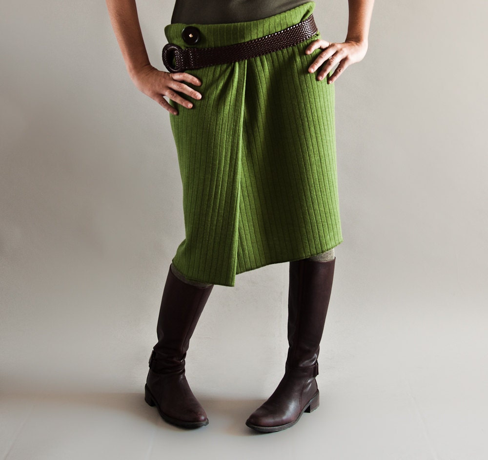 Chunky Green Infinity Scarf-Oversized Snood-Eternity Circle Scarf-Warm Winter Wrap-Chunky Cowl Scarf-Wrap Skirt-Shrug Scarf by MoonHalo