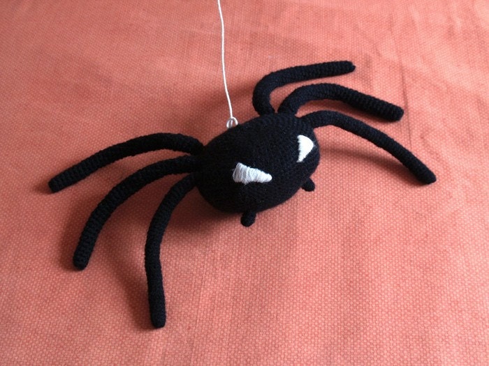 Black crochet spider - Halloween dark animal - amigurumi