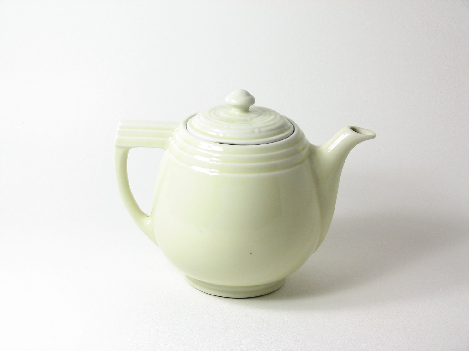 Vintage Ceramic Teapot Coffee Pot Pastel Yellow Pottery Cream Pale Yellow