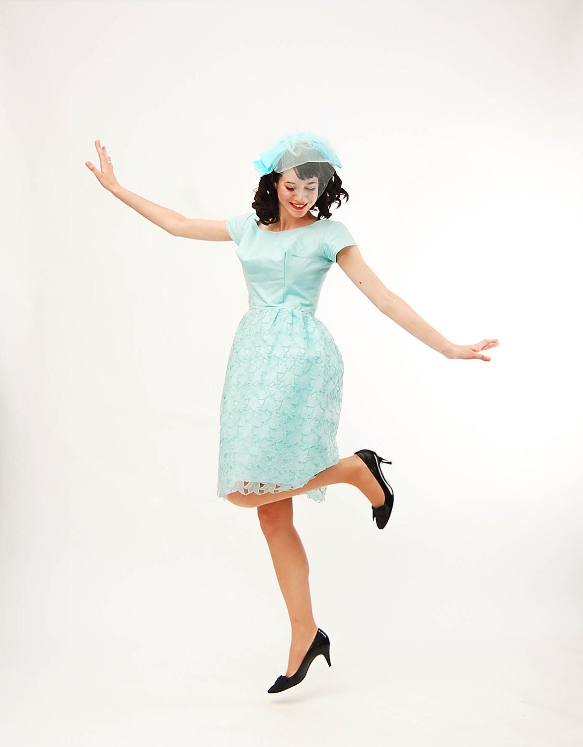 Vintage 1960s Party Dress - 60s Bridesmaid Dress - Pale Aqua Eyelet Floral Lace