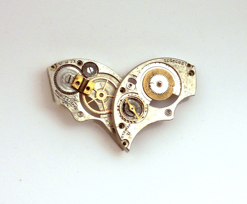 Valentine Steampunk: A Heart Full of Steam Steampunk Necklace or Brooch