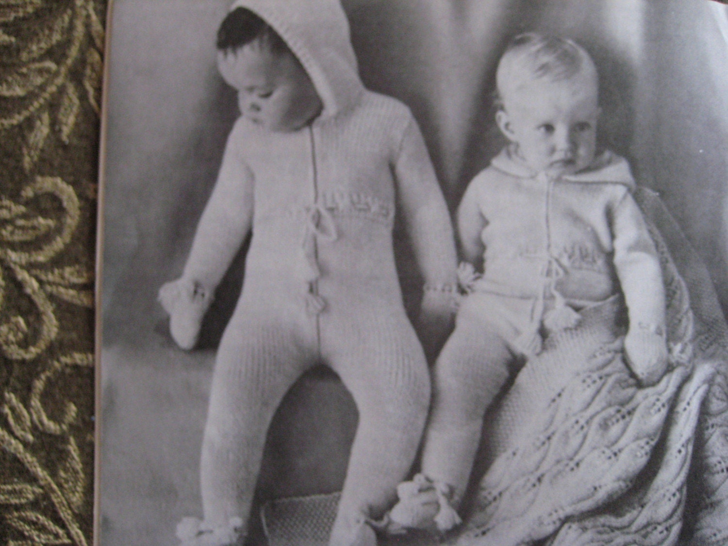 Vintage Knit Patterns Baby One-Piece Zippered Suit and Blanket P111b