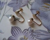 Krementz Pearl Screw Back Earrings Sixties