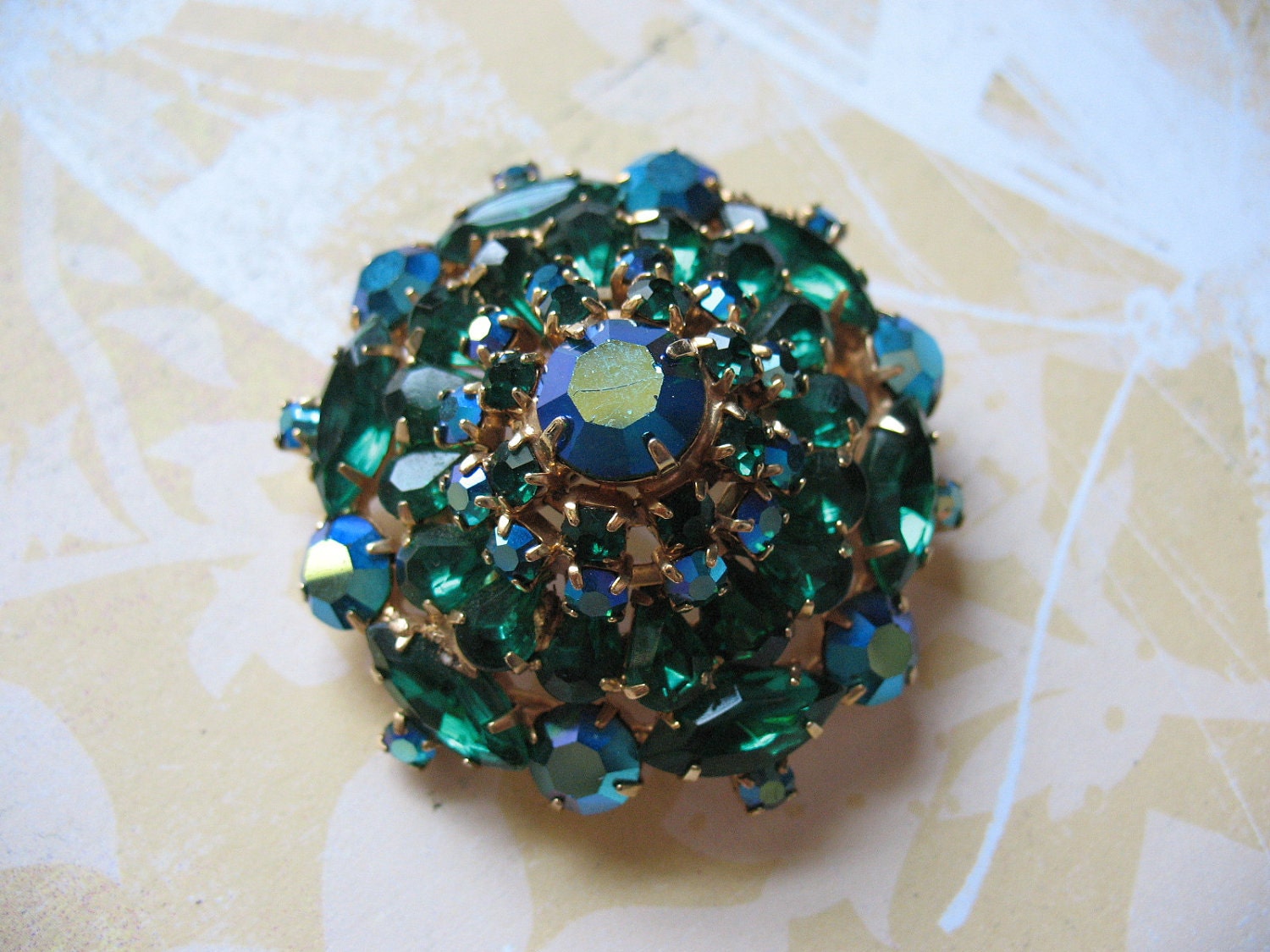 Green With Envy Fifties Bling Brooch