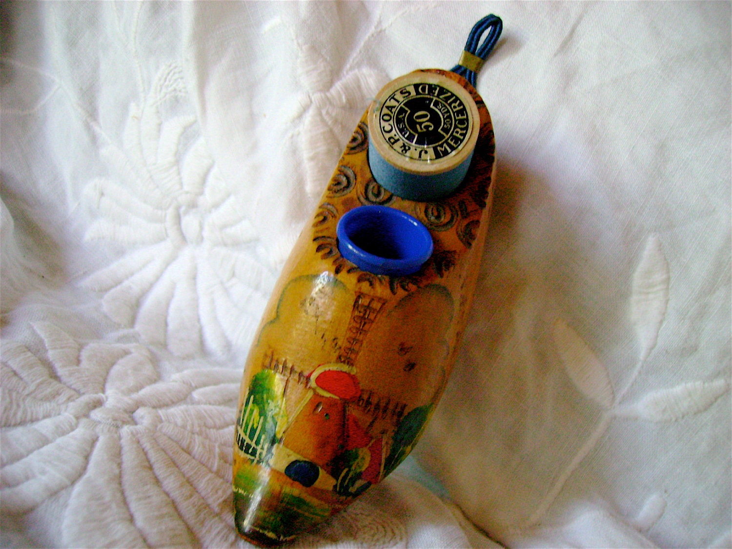 vintage thimble holder - wooden shoe
