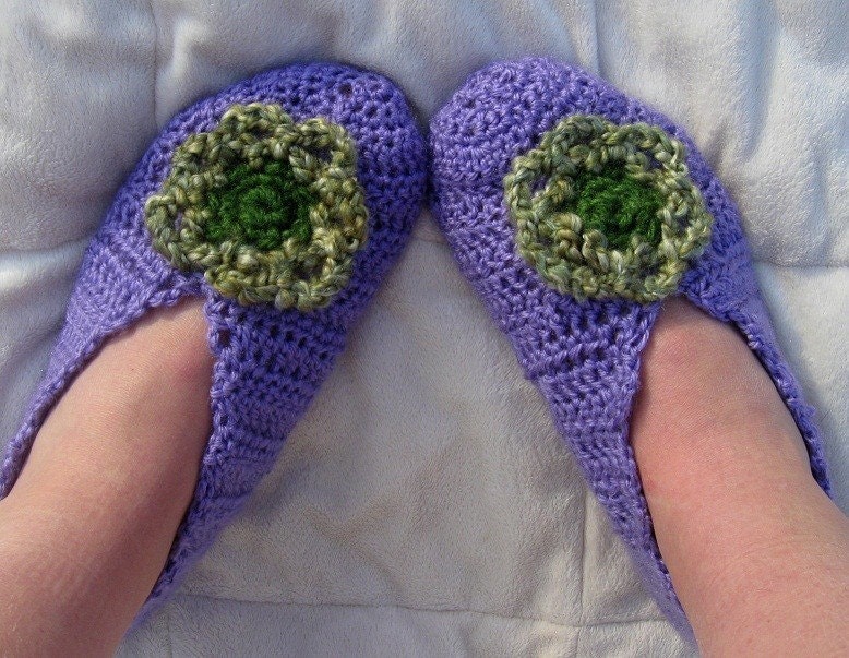 Crochet  Ladies Floral Slipper Medium Size (adjustable) Pattern by Adirondack Patterns