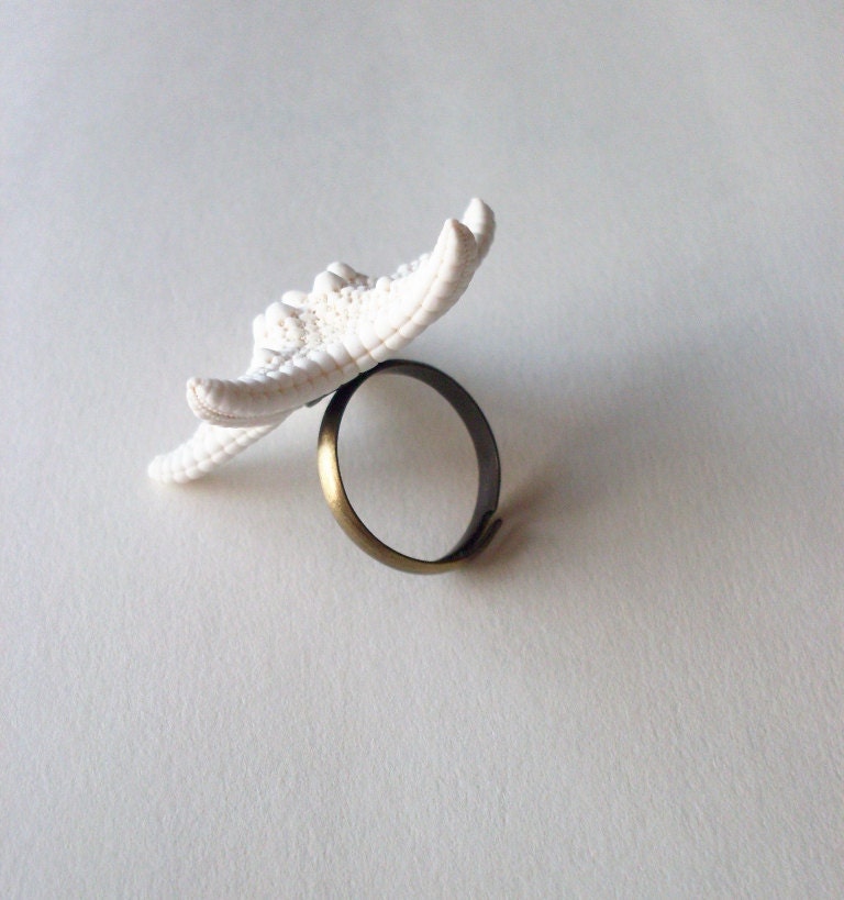The Mermaid's Starfish Ring - Starfish Ring - Mermaid Ring - Nautical Ring - Beach Bridesmaids Gifts Cute Adorable Romantic Whimsical Dreamy