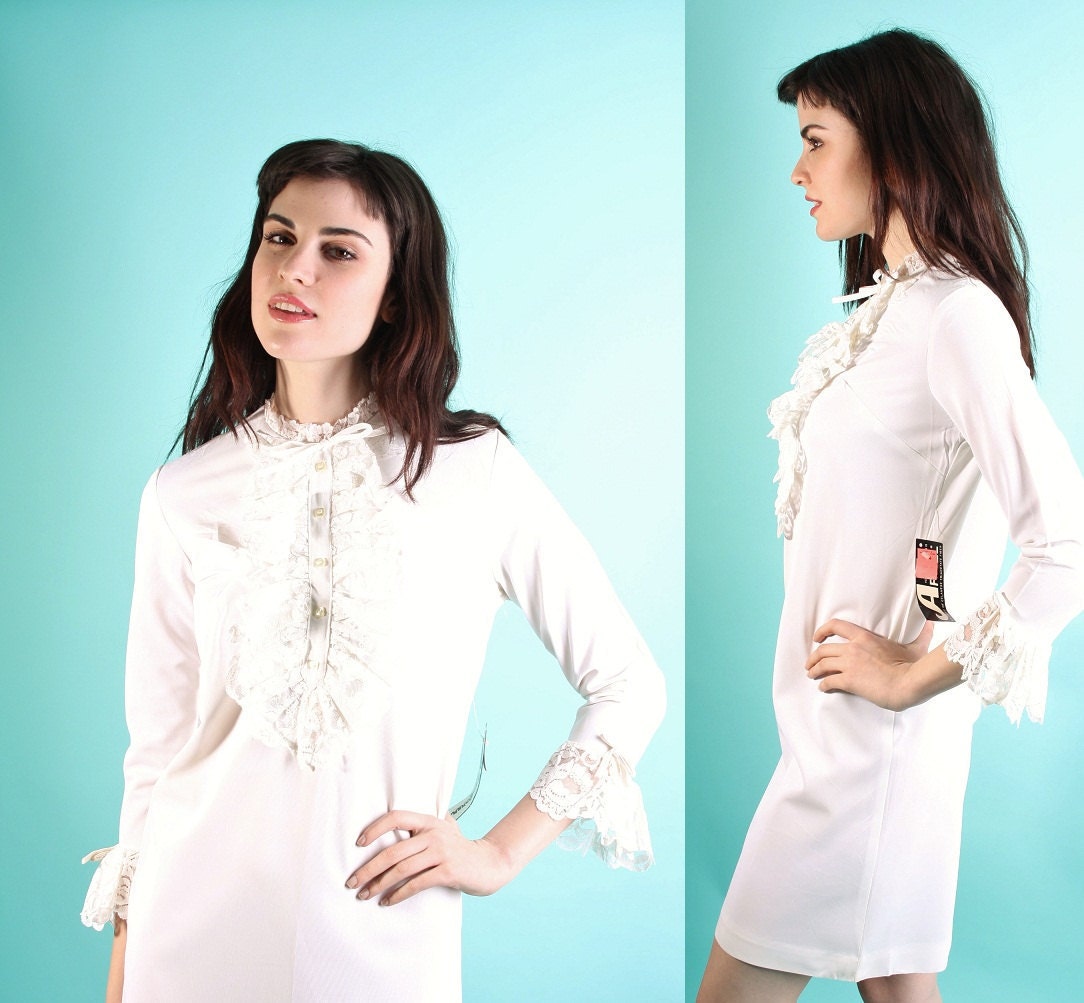 Wedding Dress / Vintage Wedding Dress / Dress / Short Wedding Dress / Deadstock / Mod / Sac /  Tuxedo / Vintage Lace / 0798