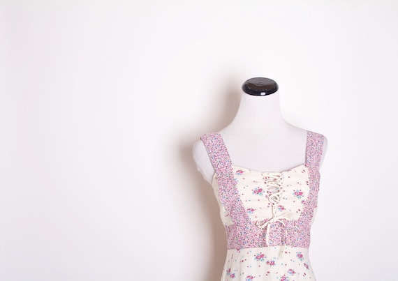 Prairie Dress / Cotton Dress / Floral Dress / Flowers / Boho / Short / Western / Vintage Dress / Dresses / 1161