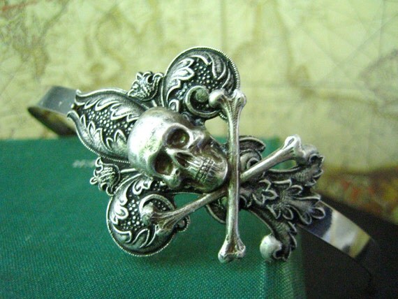 Vintage style french fleur de lis skull gothic headband--OX sterling silver plated brass,H516
