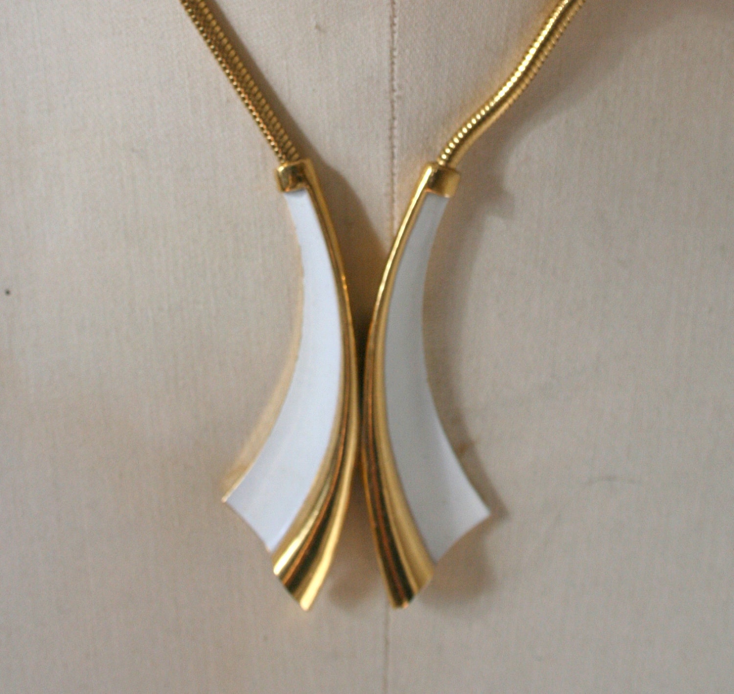 Trifari Necklace, Gold with White Enamel, Choker.