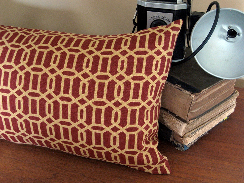 Trellis Pattern Pillow Cover in Rust