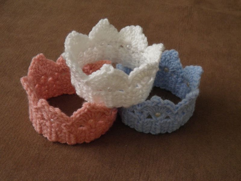 Baby Crown Photo Prop -- 1 Crochet Crown w/ Pearly Beads -- Custom Made to Order