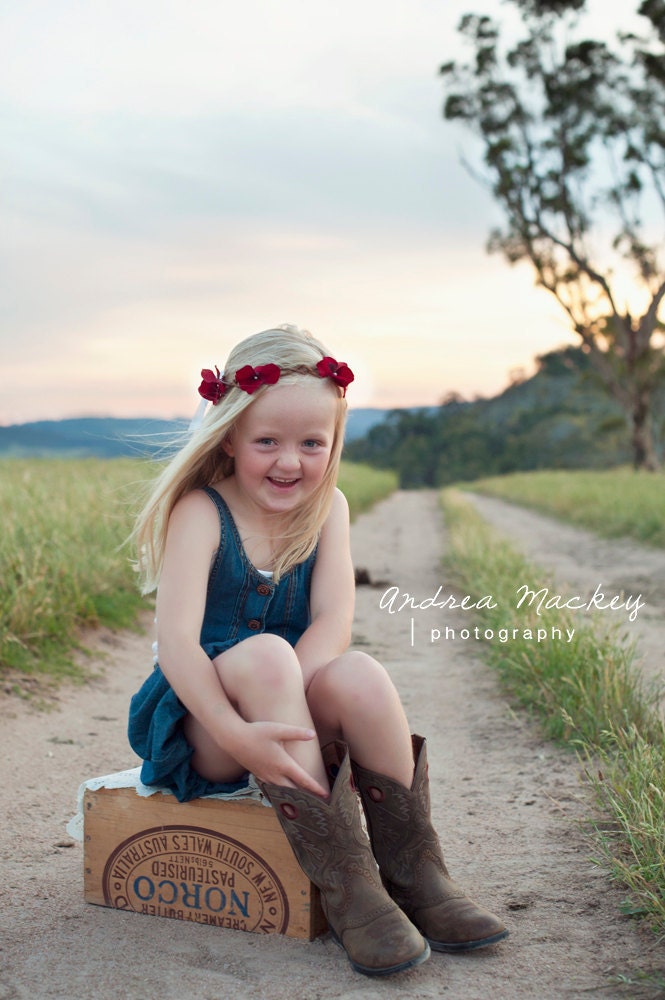 Flower Hair Wreath, red flower wreath, Chic hair wreath, Flower Girls, Photography prop