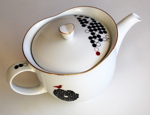 Vintage teapot Jeanne