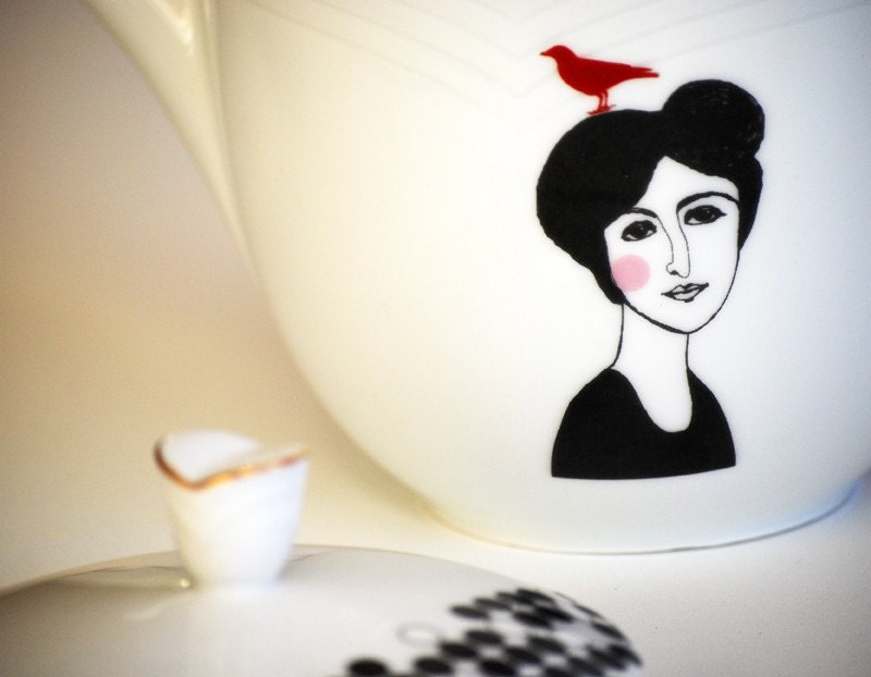 Vintage teapot Jeanne