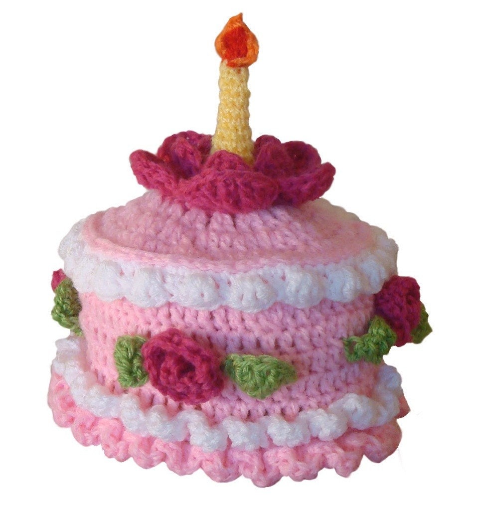Birthday cake hat with crocheted candle on top. Perfect photo prop for 1-year birthday shooting or gift for first birthday party.