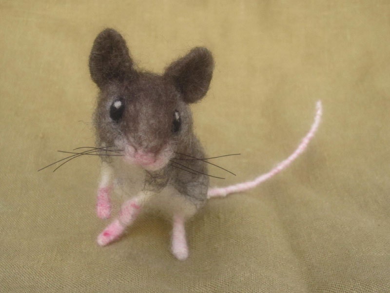 Needle felted gray mouse - poseable felted animal