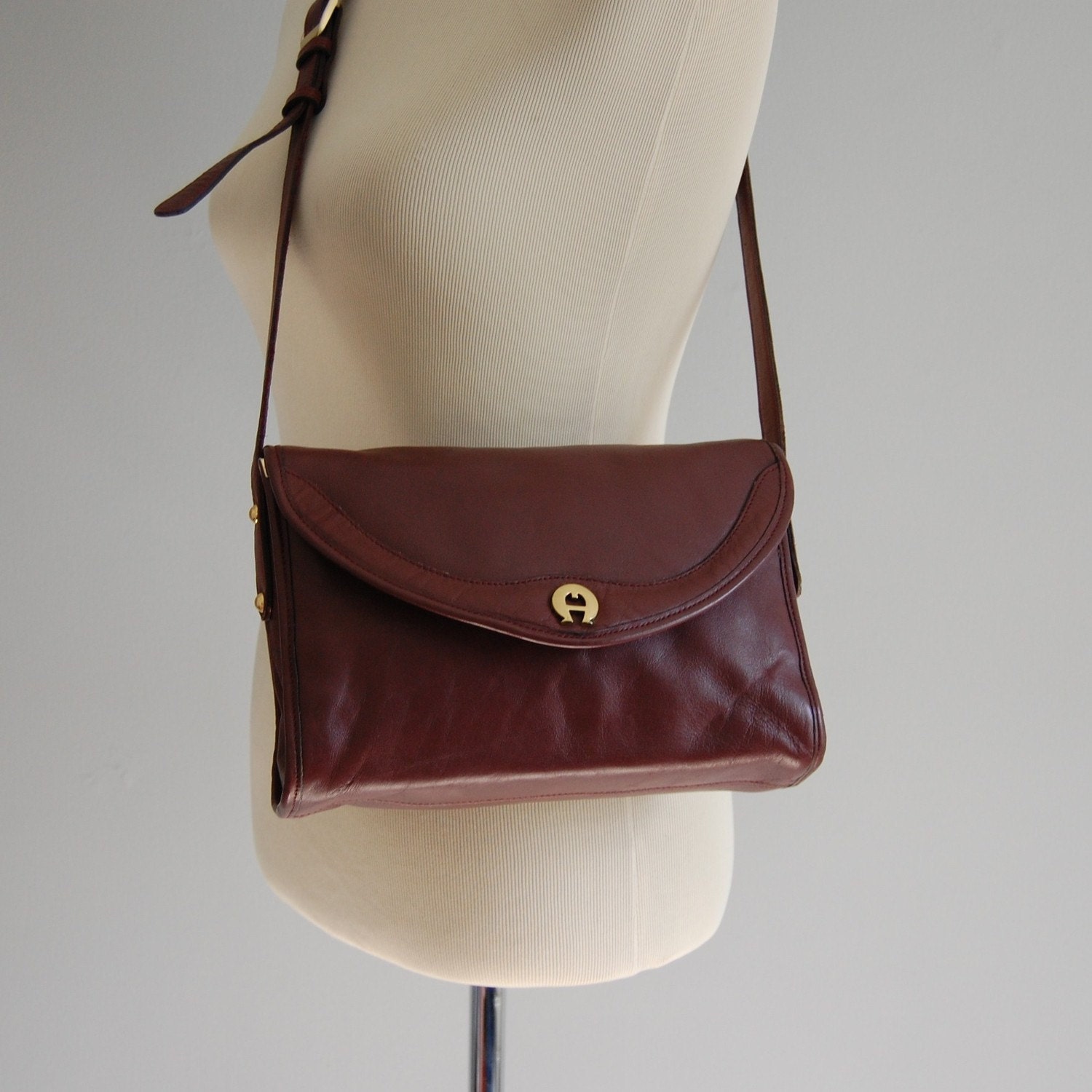vintage OXBLOOD red leather Etienne Aigner purse