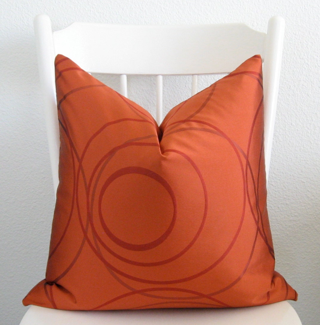 Decorative pillow cover - Throw pillow - 18x18 - Tangerine tango - Red - Geometric - Circles