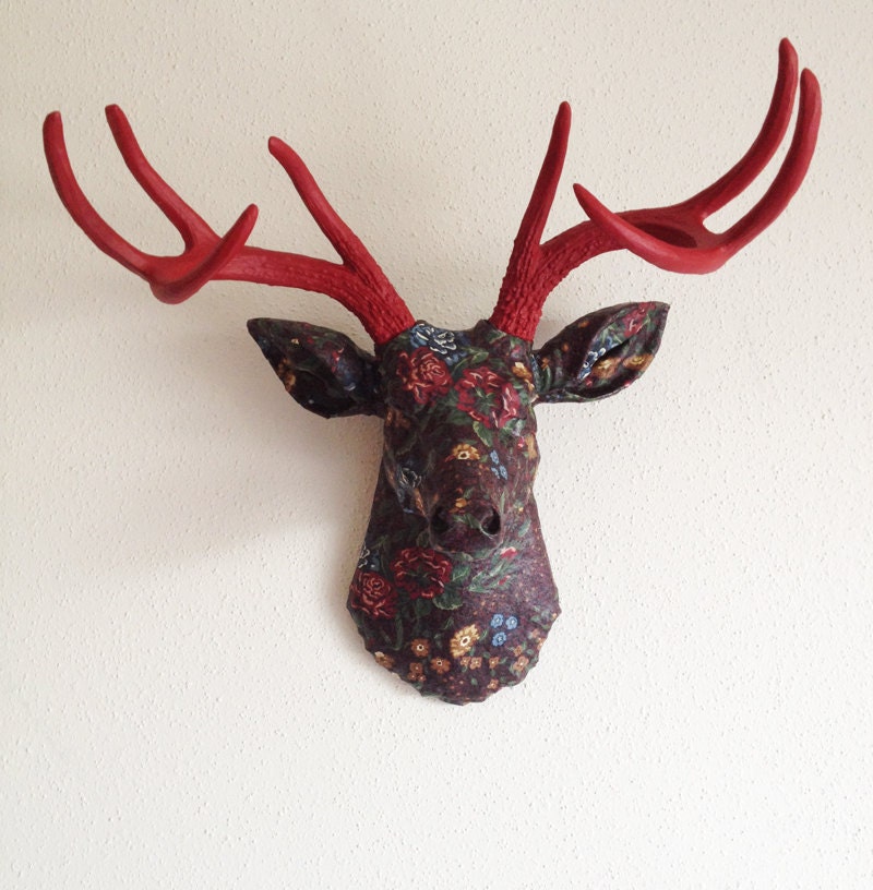 Woodland Floral Deer Head Wall Mount