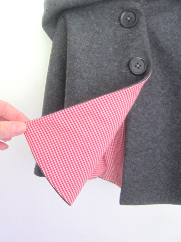 Childs wool cape - vintage inspired