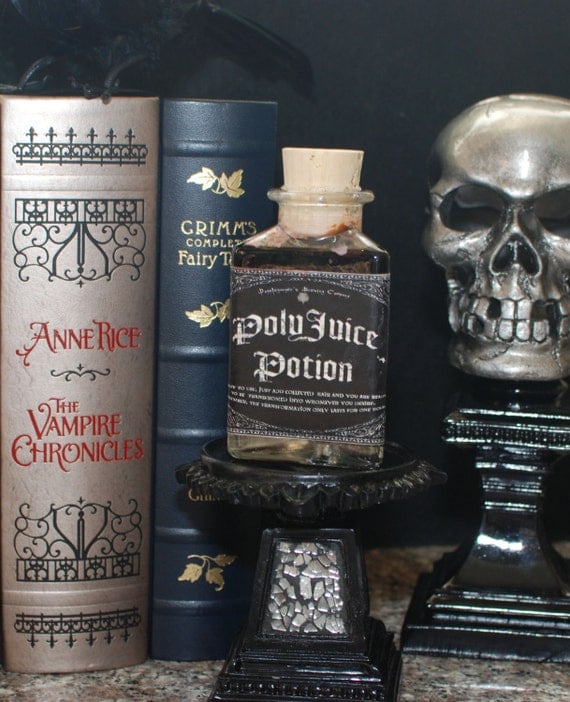 Doppelgangers Brewery - Full Size Bottle of Polyjuice Potion Potion is perfect for any Witch or Wizard