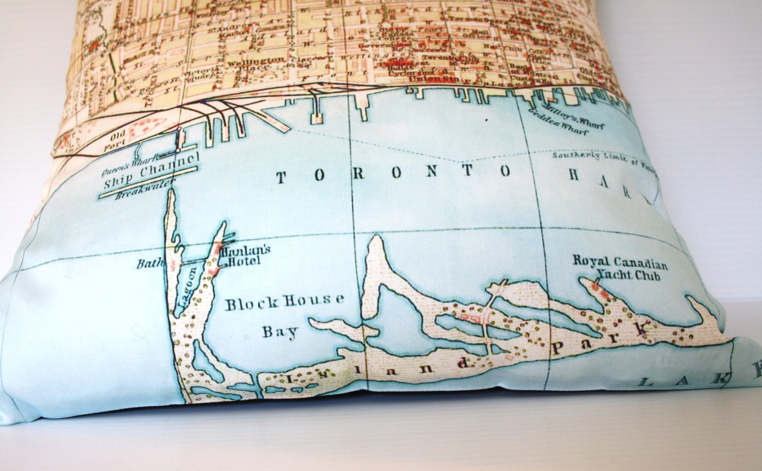 throw pillow, cushion cover, map pillow, TORONTO,map pillow organiccotton 16x16 inch , 40cm pillow
