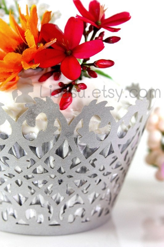 50 Lace Cupcake Wrappers Liner - SILVER FILIGREE