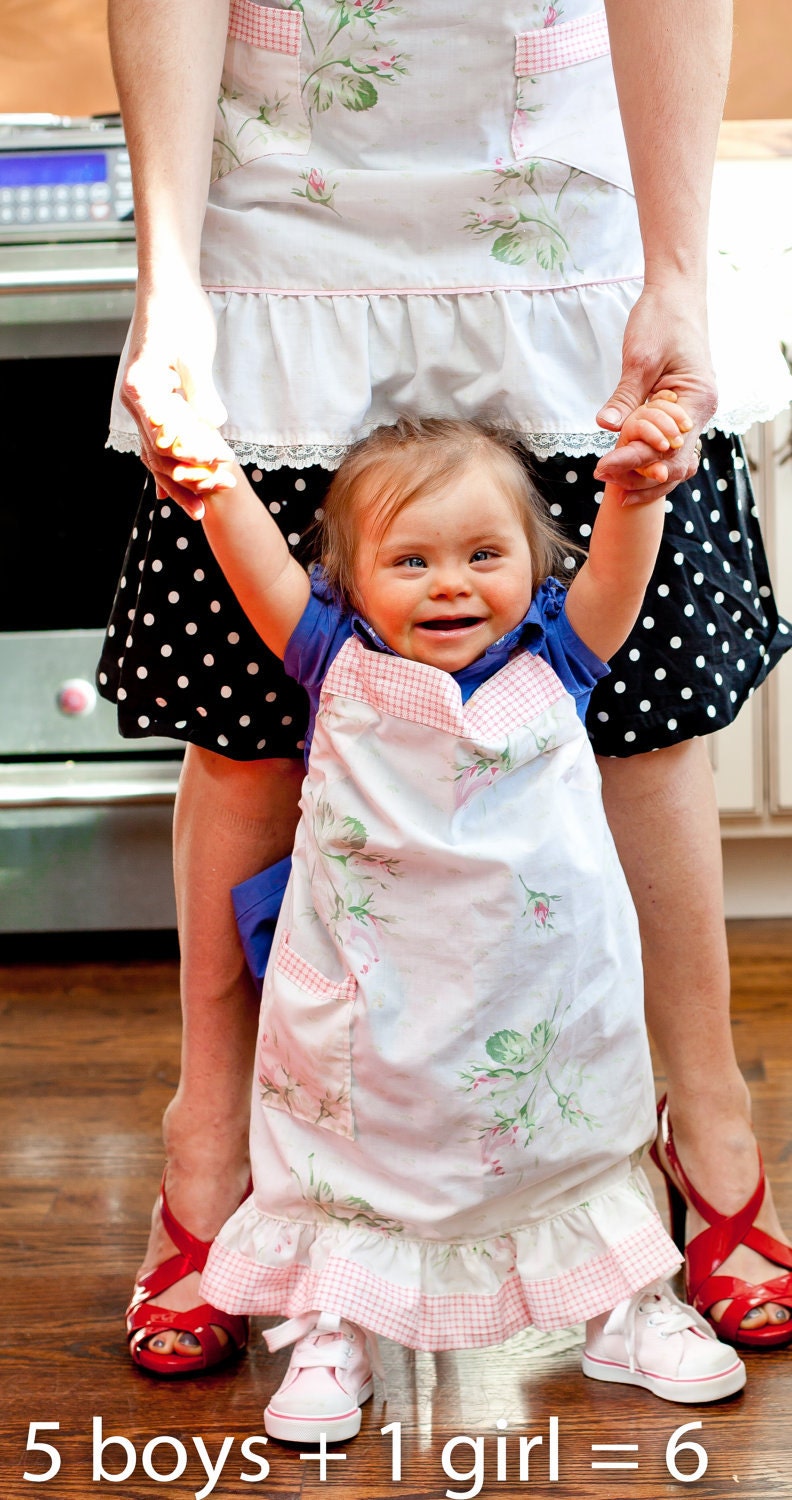 Shabby Chic Mommy and Me Apron Set with Beautiful Pink Roses
