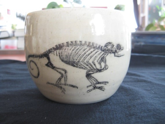 Camelion Skeleton Mug