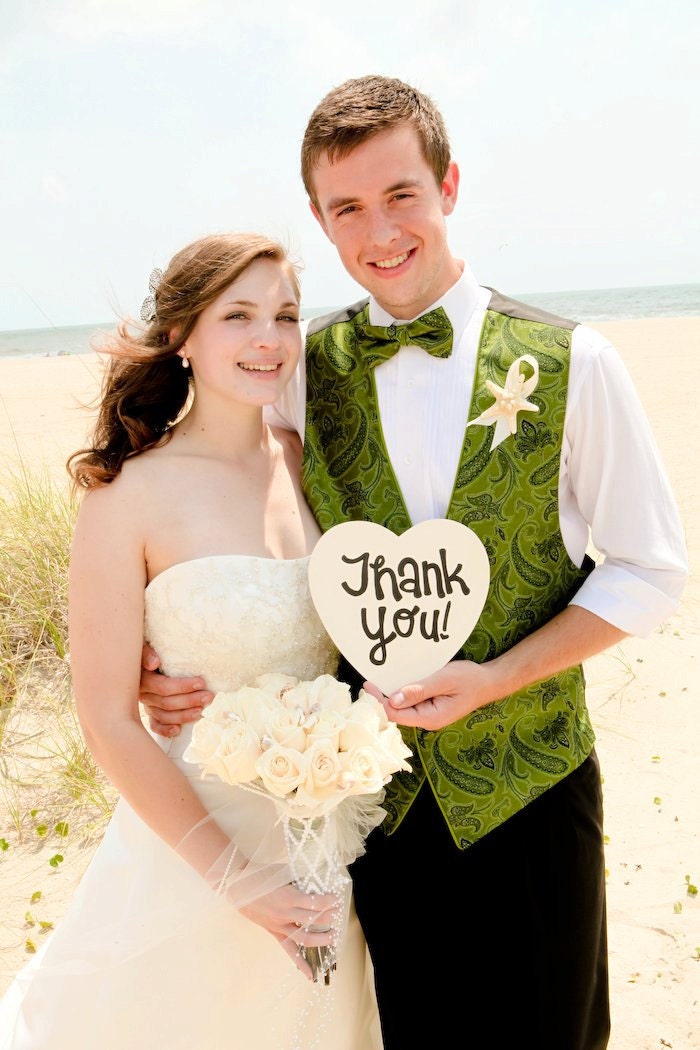 Thank You Heart Wedding Sign Prop Photography Reception Decor Hand painted Wedding Sign Handmade Whimsical Sign