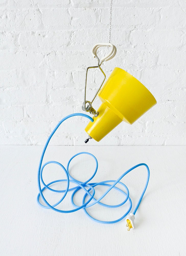 Vintage Clip Light - Retro Work Lamp w/ Blue Color Cord