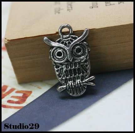Owl Charm  Silver Tone 23x15mm - Set of 30