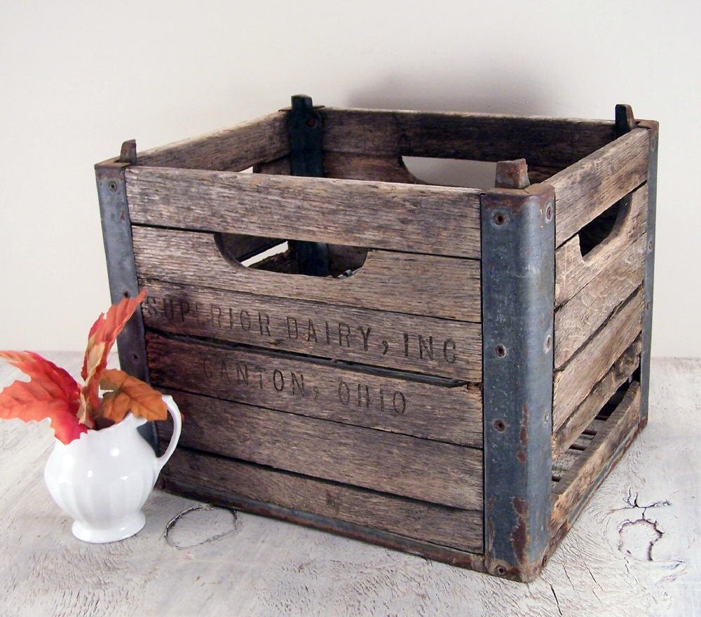 Wooden Dairy Milk Crate from Superior Dairy by OldTimePickers