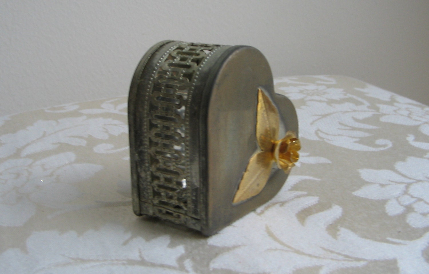 Vintage Heart Box, Silver Metal Brass Tarnished Patina, Trinket Box, Romantic, Gothic