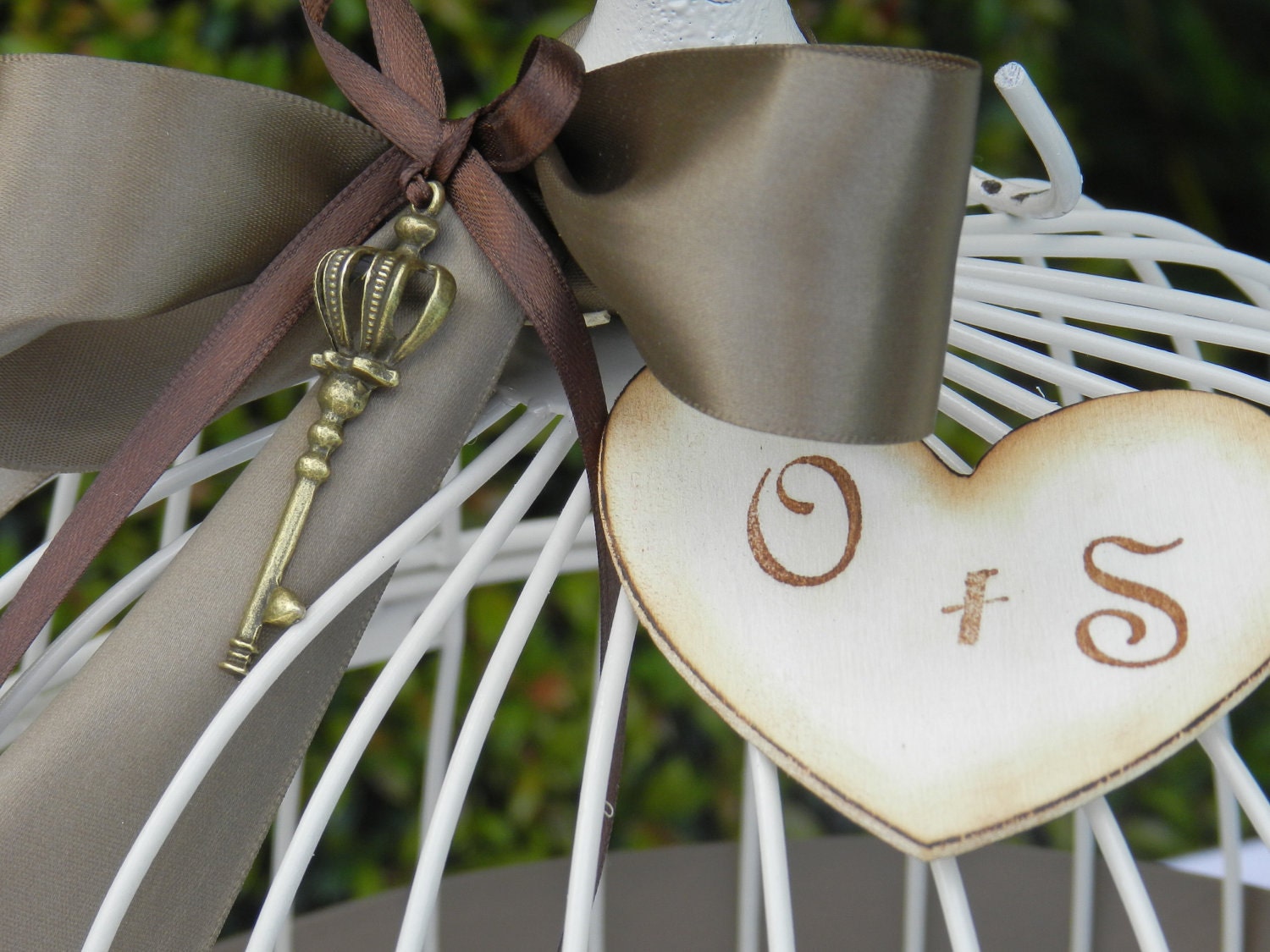 Birdcage Wedding Card Holder in an Beige finish with Brown Accent details