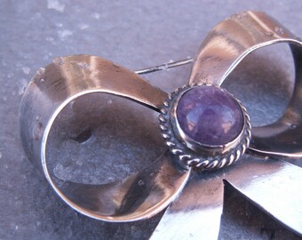 Vintage Mexican Silver Amethyst Bow Brooch Signed VOV 1930s 1940s