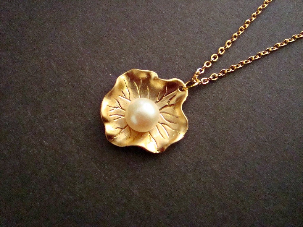 Gold Lotus Leaf Necklace with Freshwater Pearl -- Also Available in Silver, Natural Inspires, Bridal, Wedding Jewelry, Bridesmaid gift