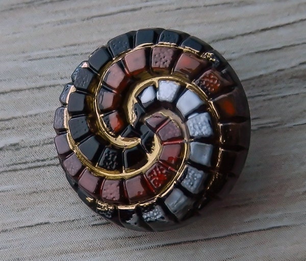 Czech Glass Button red brick road 18mm red black white gold sewing knitting crafts jewelry