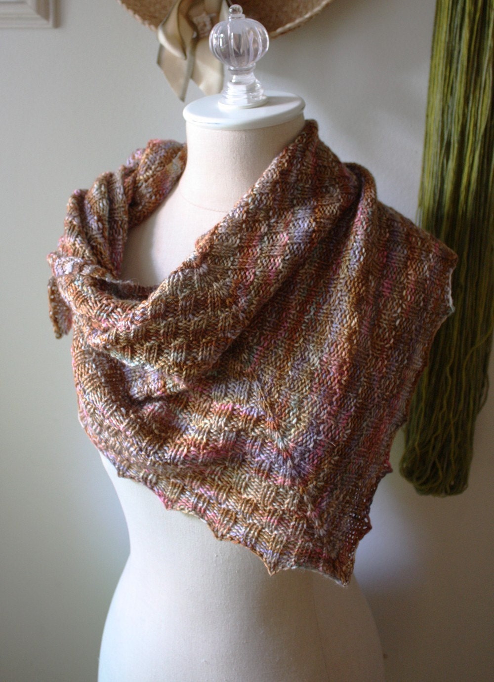 Knitting Pattern / Cheques Checkered Rib Shawlette Kerchief / PDF Digital Delivery